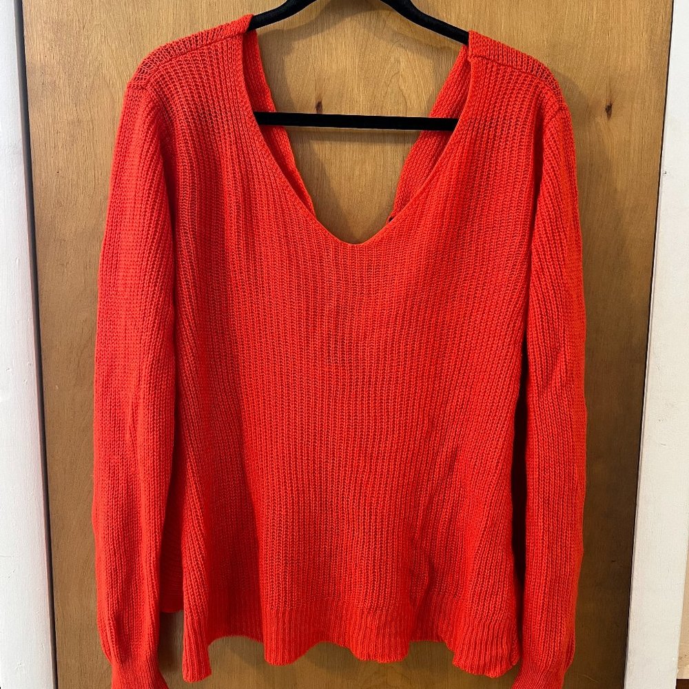Almost Famous Women's Orange Knit V-neck Twist Back Sweater Top - XL
